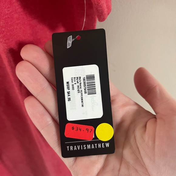 Travis Mathew’s T-shirt - Picture 5 of 8